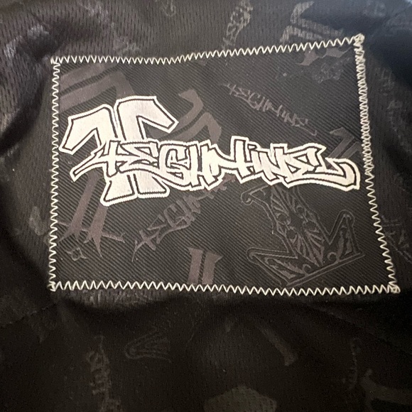 Technine Jacket - Picture 4 of 16